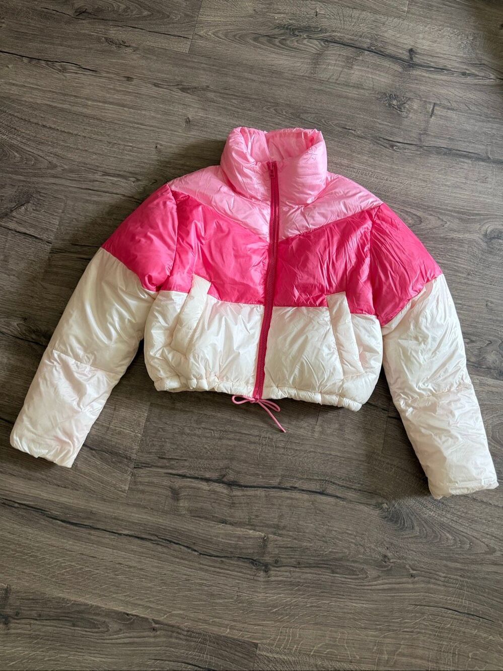 H&M Women’s Puffer jacket size XS